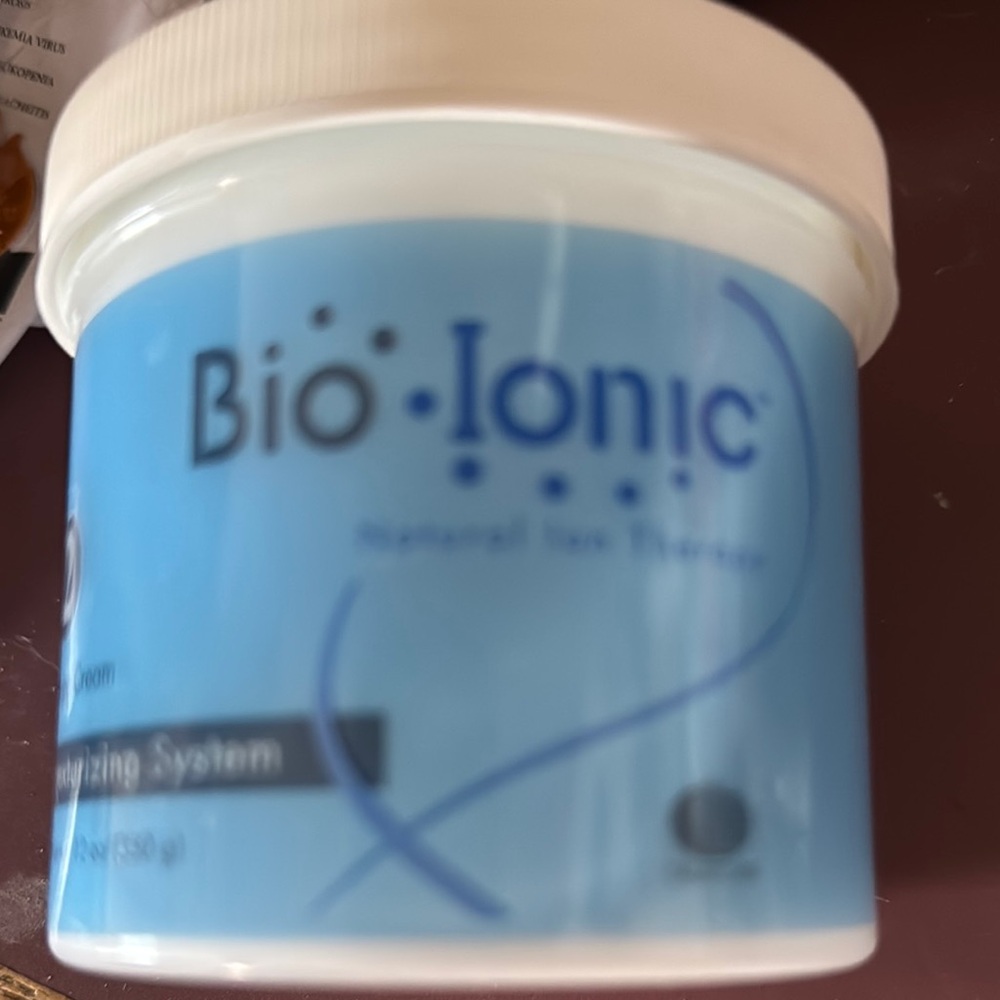 Bio-Ionic Neutralizing Crème- Retexturizing System-12 Oz